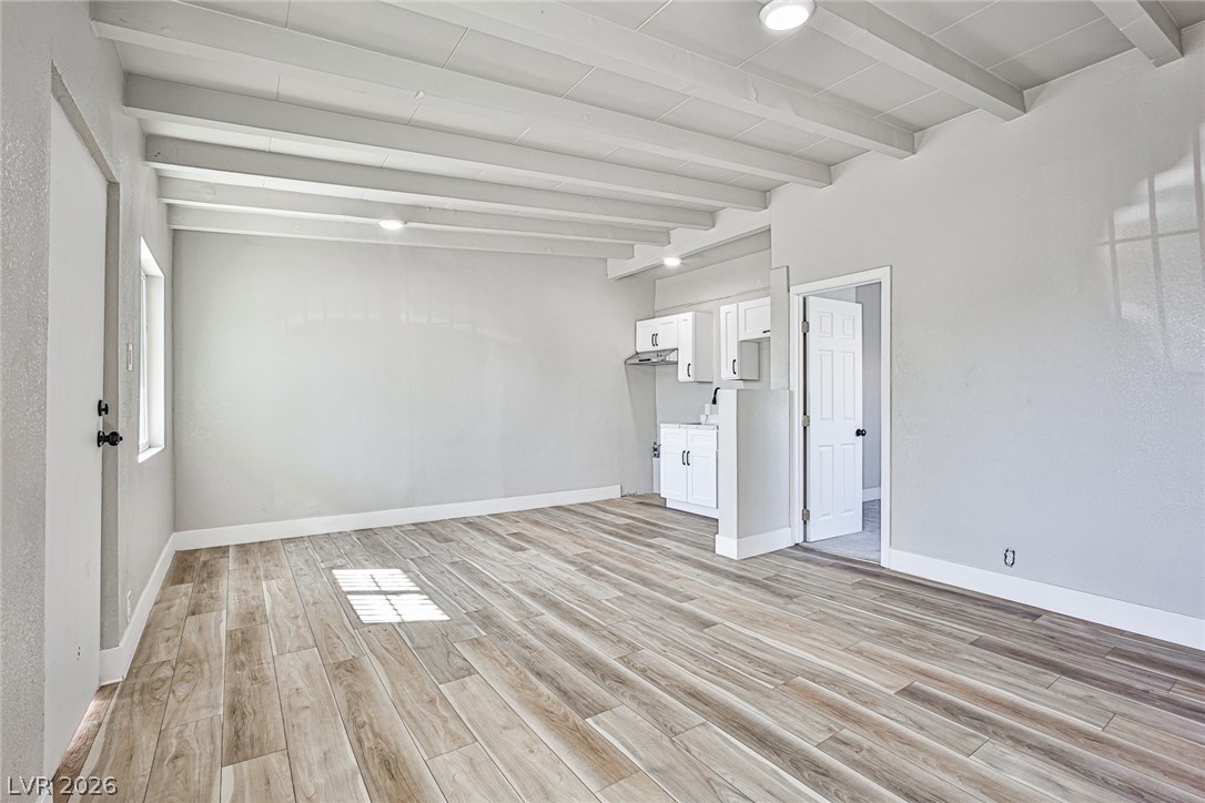 1147 May Avenue