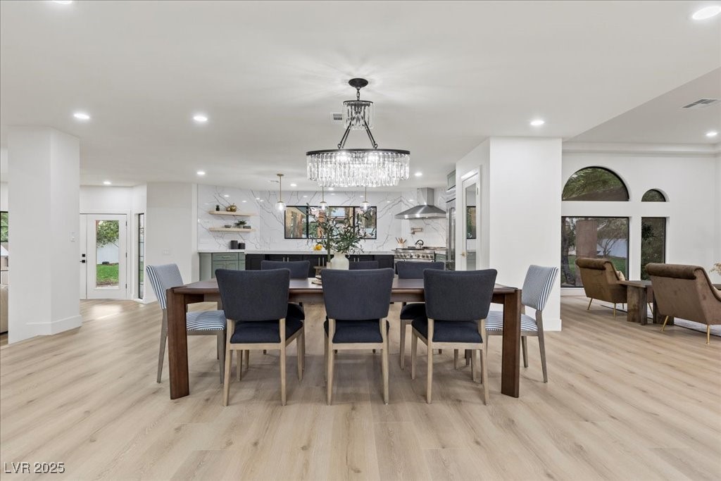 Henderson, Nevada 89014, United States, 4 Bedrooms Bedrooms, ,4 BathroomsBathrooms,Residential,Active,198890