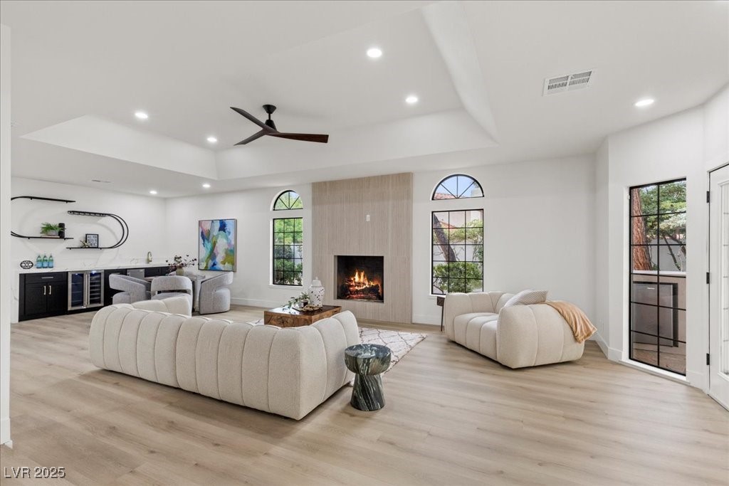 Henderson, Nevada 89014, United States, 4 Bedrooms Bedrooms, ,4 BathroomsBathrooms,Residential,Active,198890