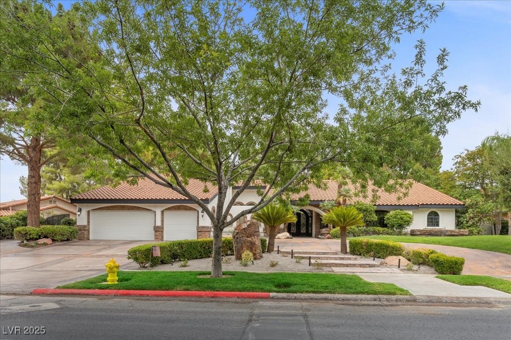 Henderson, Nevada 89014, United States, 4 Bedrooms Bedrooms, ,4 BathroomsBathrooms,Residential,Active,198890