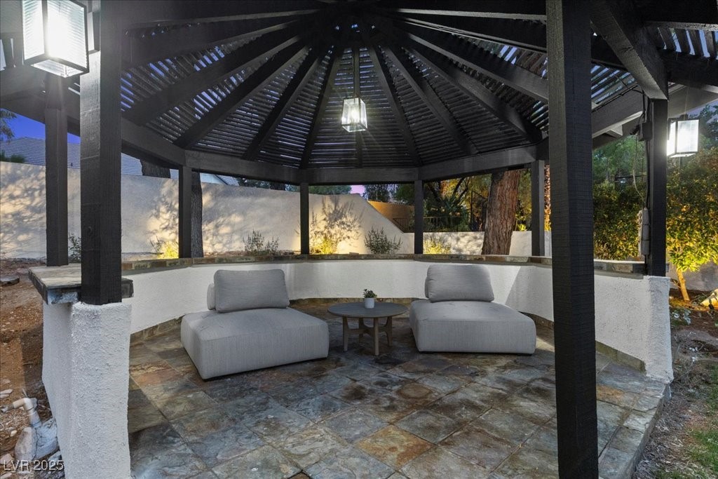 Henderson, Nevada 89014, United States, 4 Bedrooms Bedrooms, ,4 BathroomsBathrooms,Residential,Active,198890