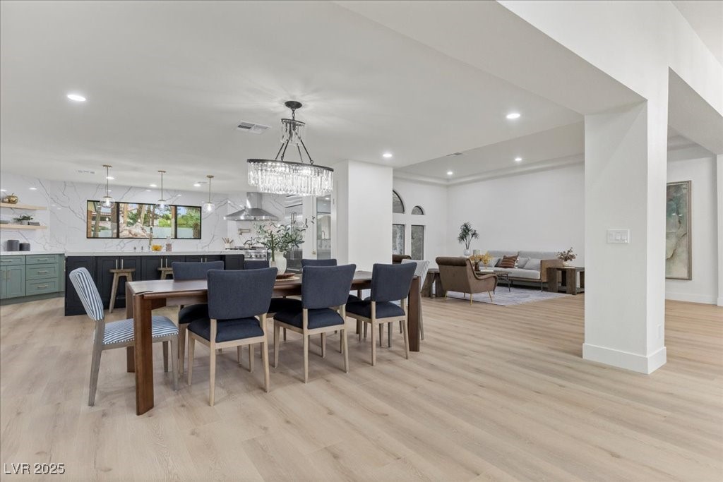 Henderson, Nevada 89014, United States, 4 Bedrooms Bedrooms, ,4 BathroomsBathrooms,Residential,Active,198890