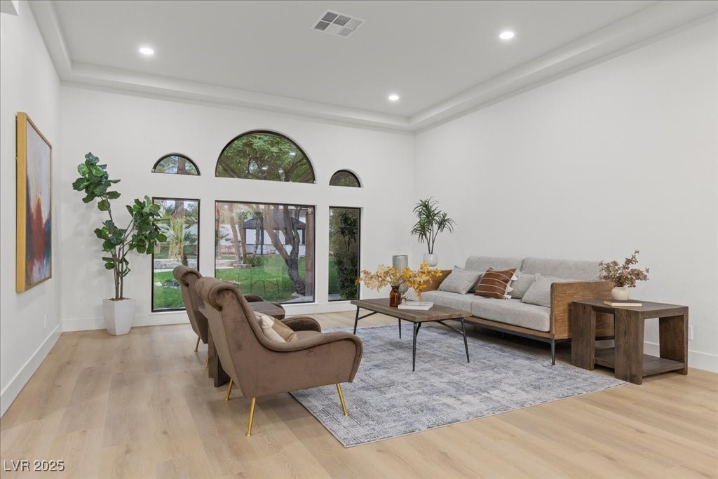 Henderson, Nevada 89014, United States, 4 Bedrooms Bedrooms, ,4 BathroomsBathrooms,Residential,Active,198890