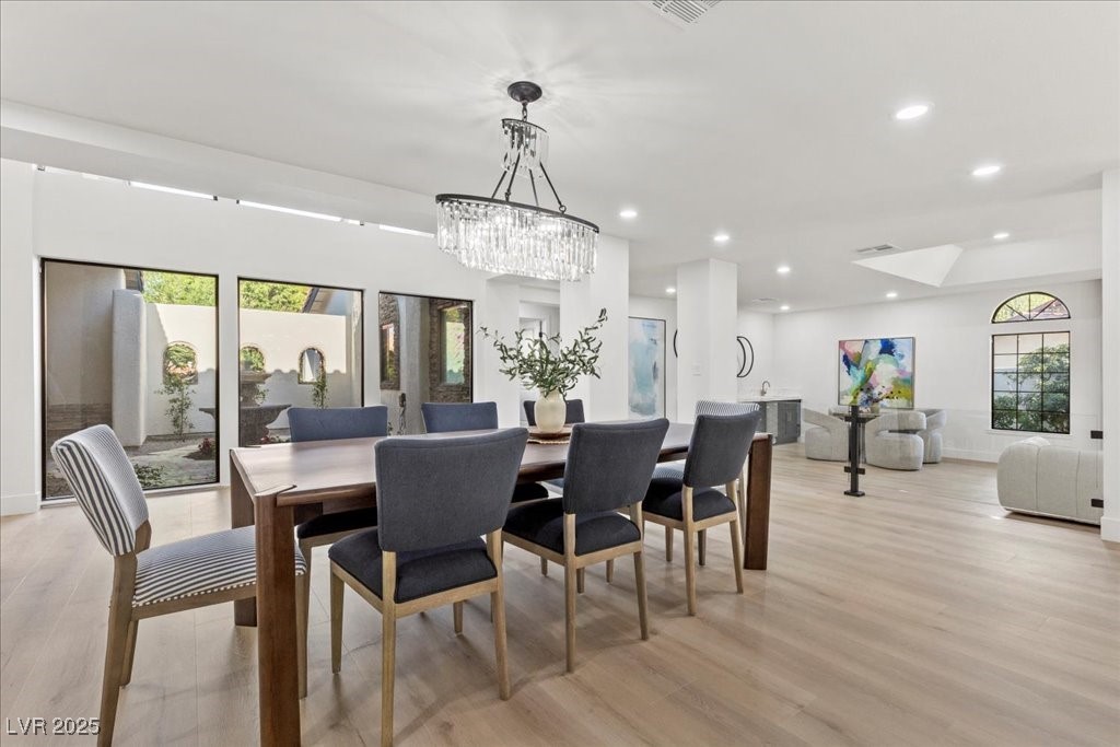 Henderson, Nevada 89014, United States, 4 Bedrooms Bedrooms, ,4 BathroomsBathrooms,Residential,Active,198890