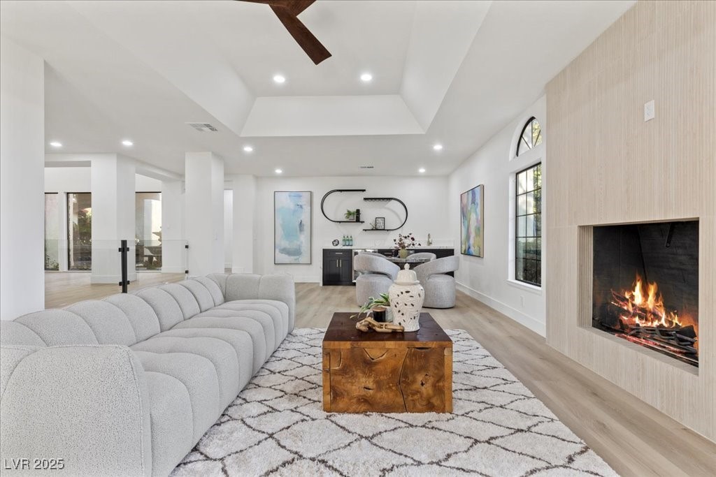 Henderson, Nevada 89014, United States, 4 Bedrooms Bedrooms, ,4 BathroomsBathrooms,Residential,Active,198890