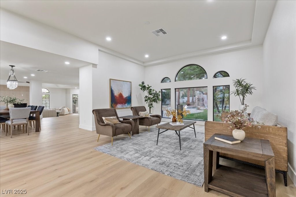 Henderson, Nevada 89014, United States, 4 Bedrooms Bedrooms, ,4 BathroomsBathrooms,Residential,Active,198890