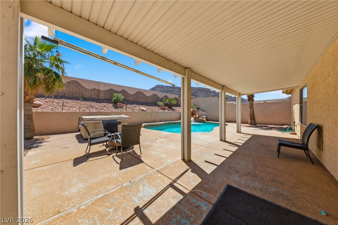 333 Oak Canyon Drive