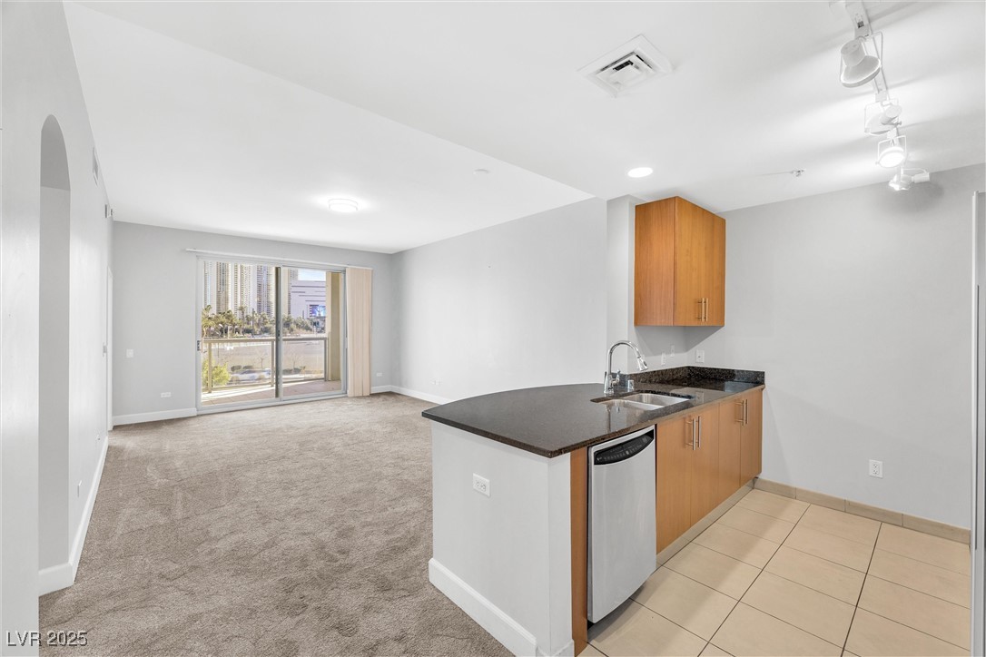 200 W Sahara Avenue 206