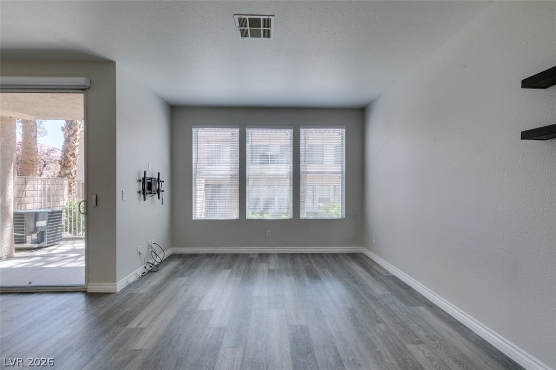 251 S Green Valley Parkway 3812