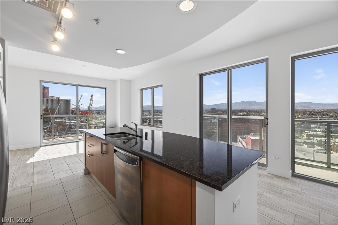 200 W Sahara Avenue 1201