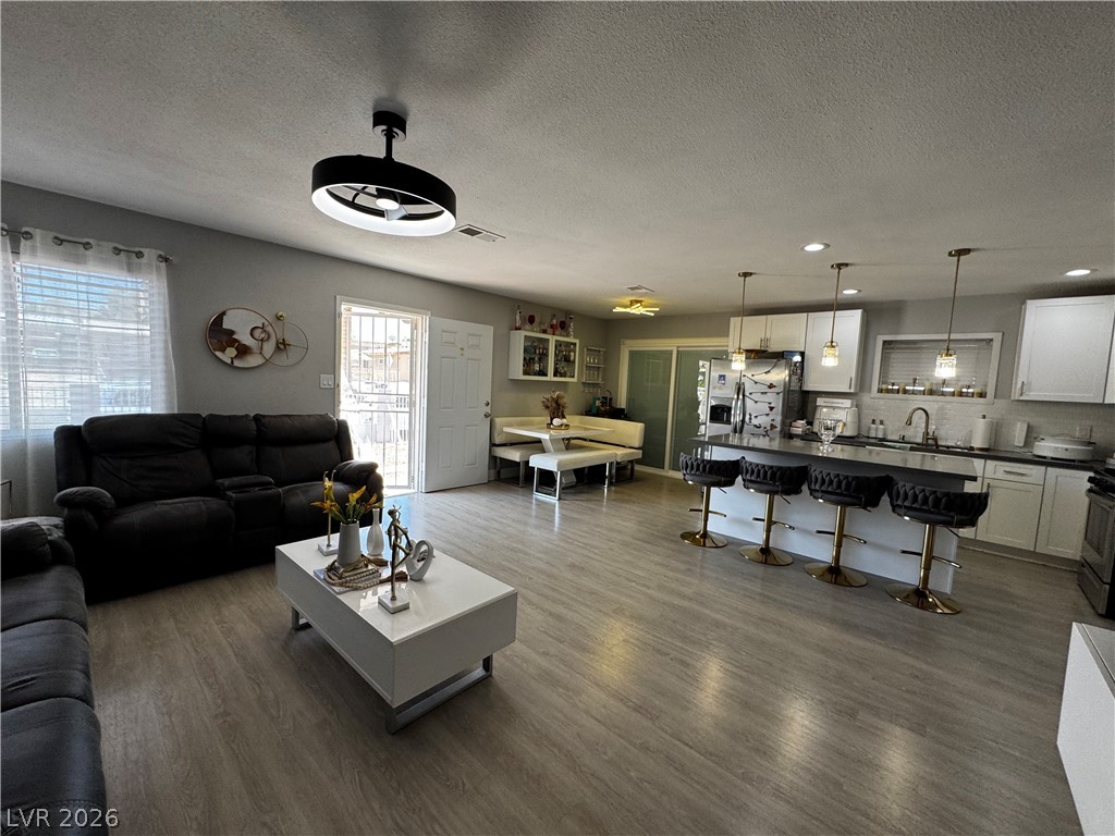 5116 Carmen Boulevard