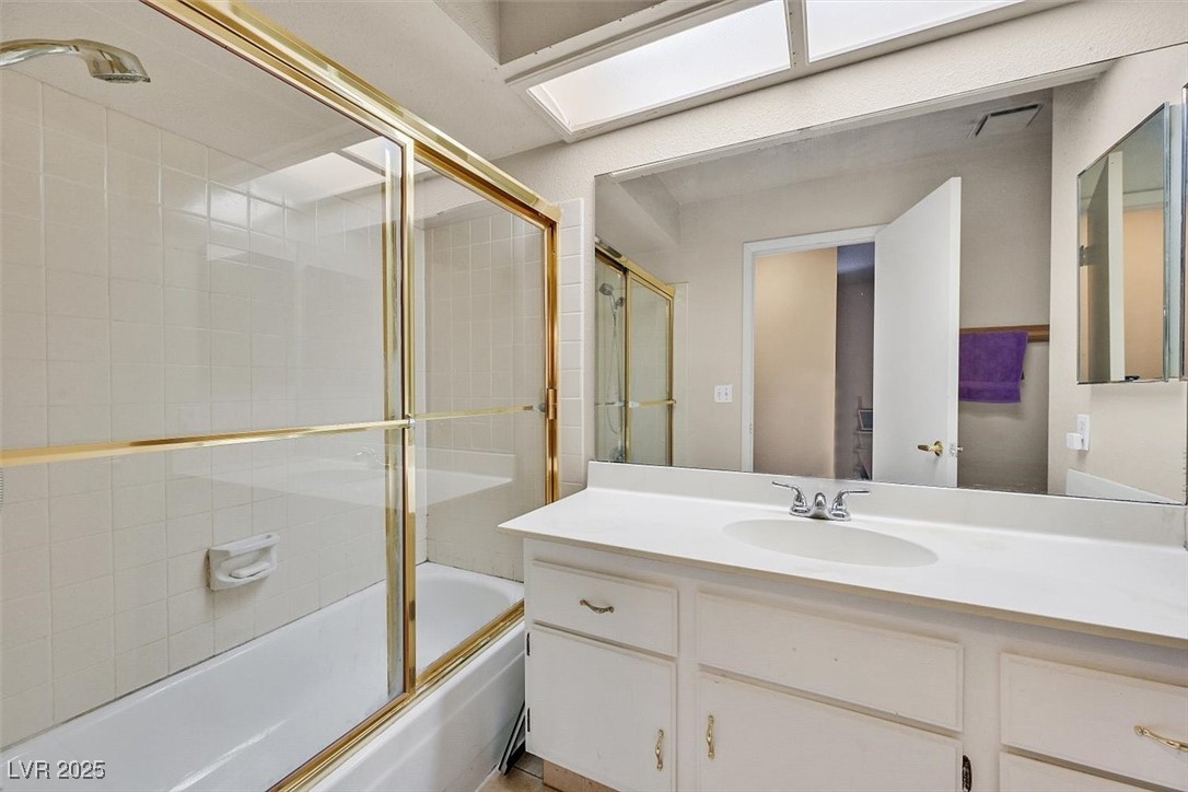 Las Vegas, Nevada 89121, United States, 3 Bedrooms Bedrooms, ,3 BathroomsBathrooms,Residential,Active,183320