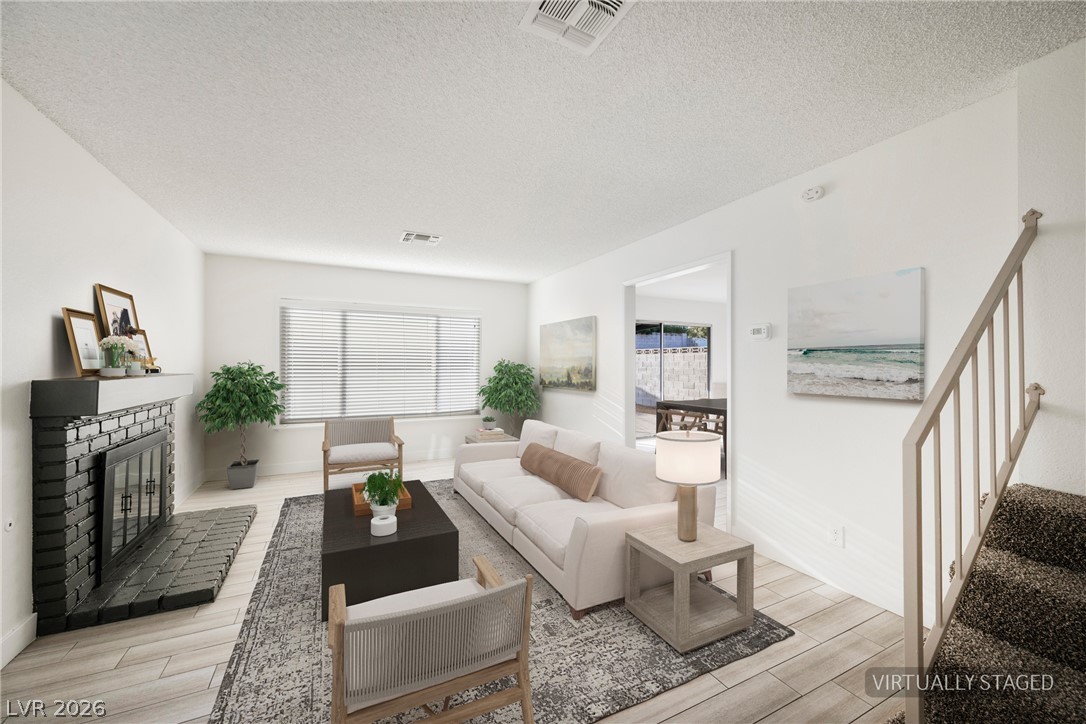 1704 Kismet Circle