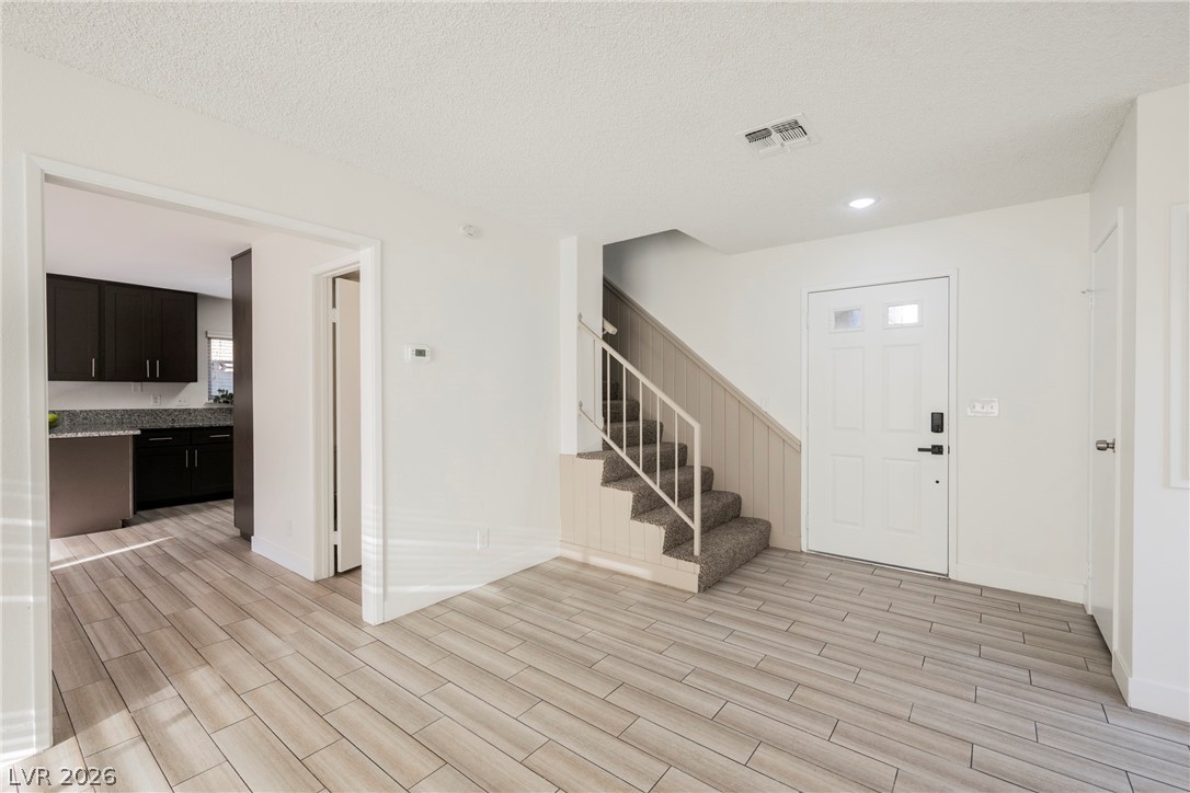 1704 Kismet Circle