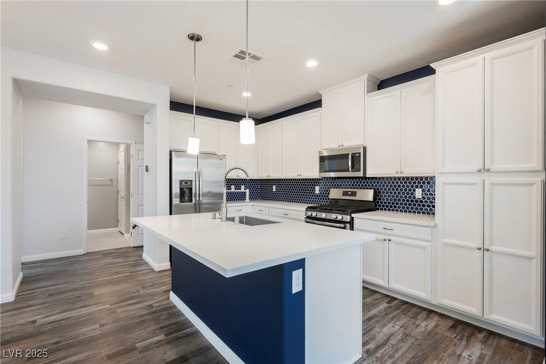 8493 Insignia Avenue 102