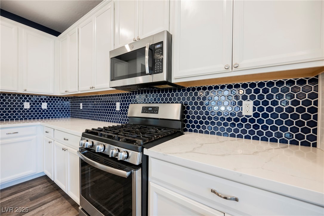 8493 Insignia Avenue 102