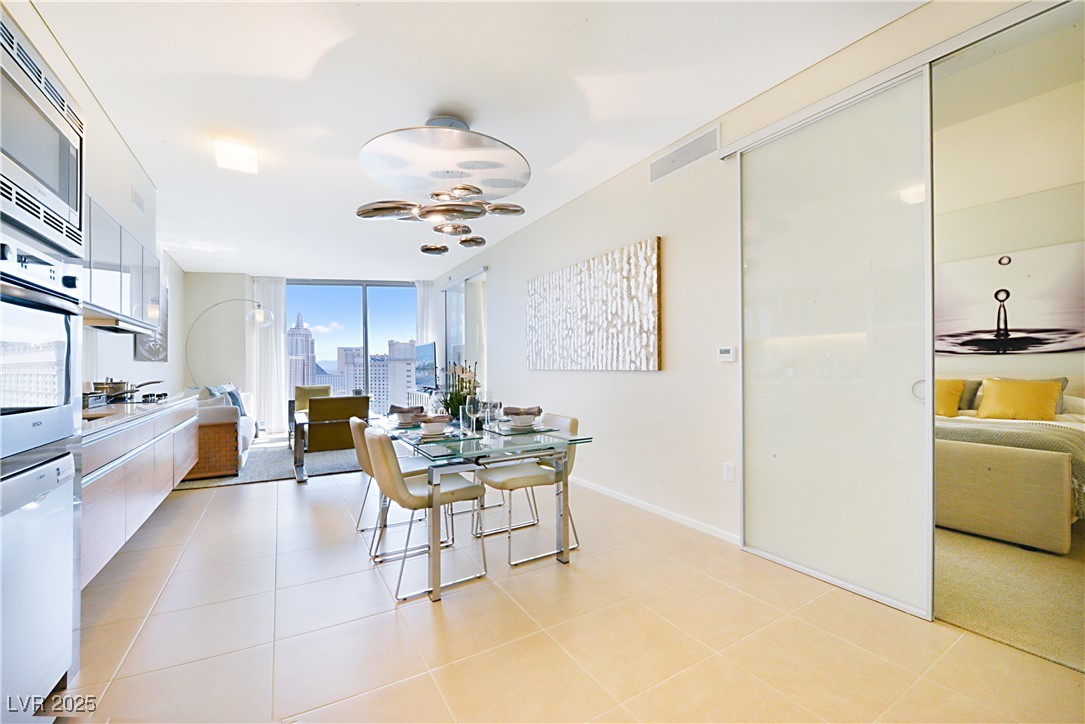 3726 LAS VEGAS Boulevard 2605