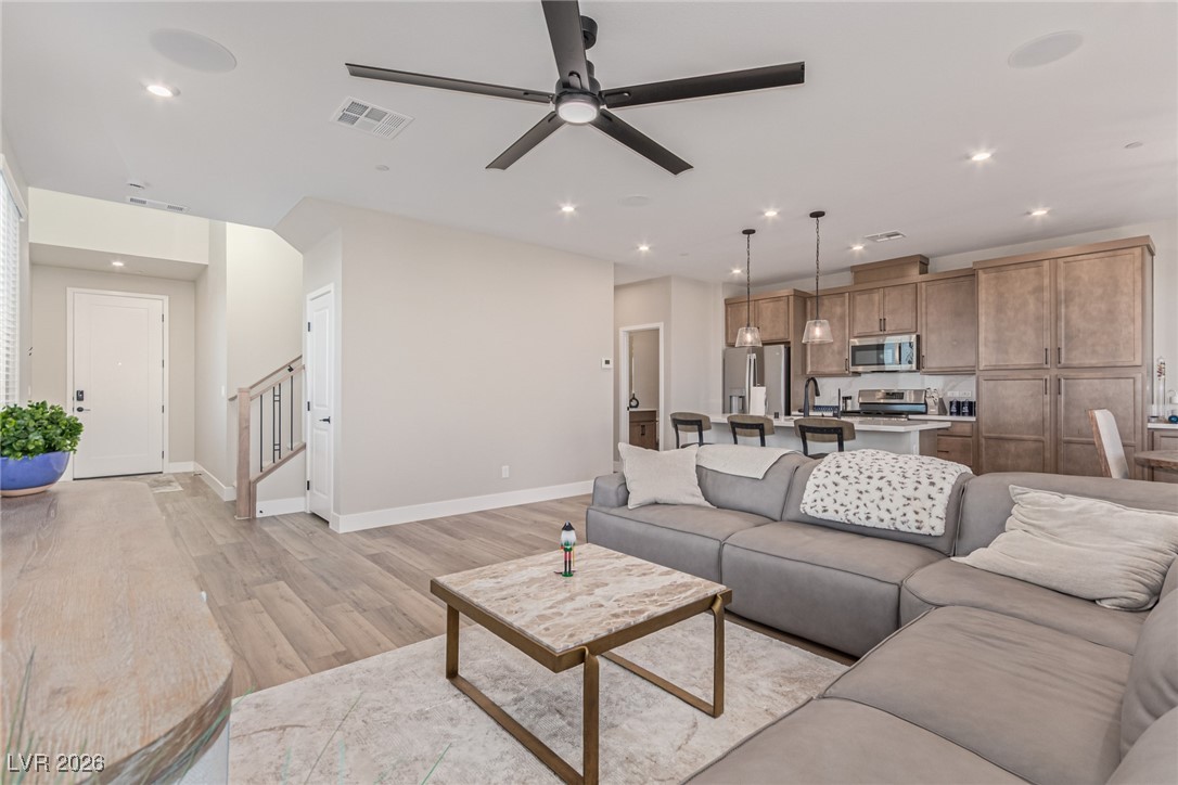 11850 Angle Cliff Avenue