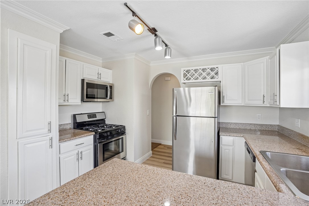 2700 N Rainbow Boulevard 2136