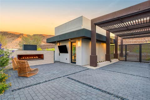 Tiny photo for 14 SANCTUARY PEAK Court, Henderson, NV 89012 (MLS # 2784203)
