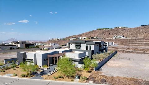 Tiny photo for 14 SANCTUARY PEAK Court, Henderson, NV 89012 (MLS # 2784203)