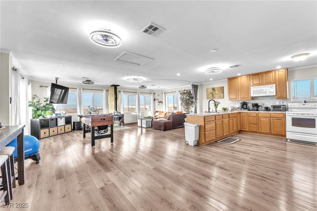 12745 Fairfield Avenue, Henderson, Nevada image 4