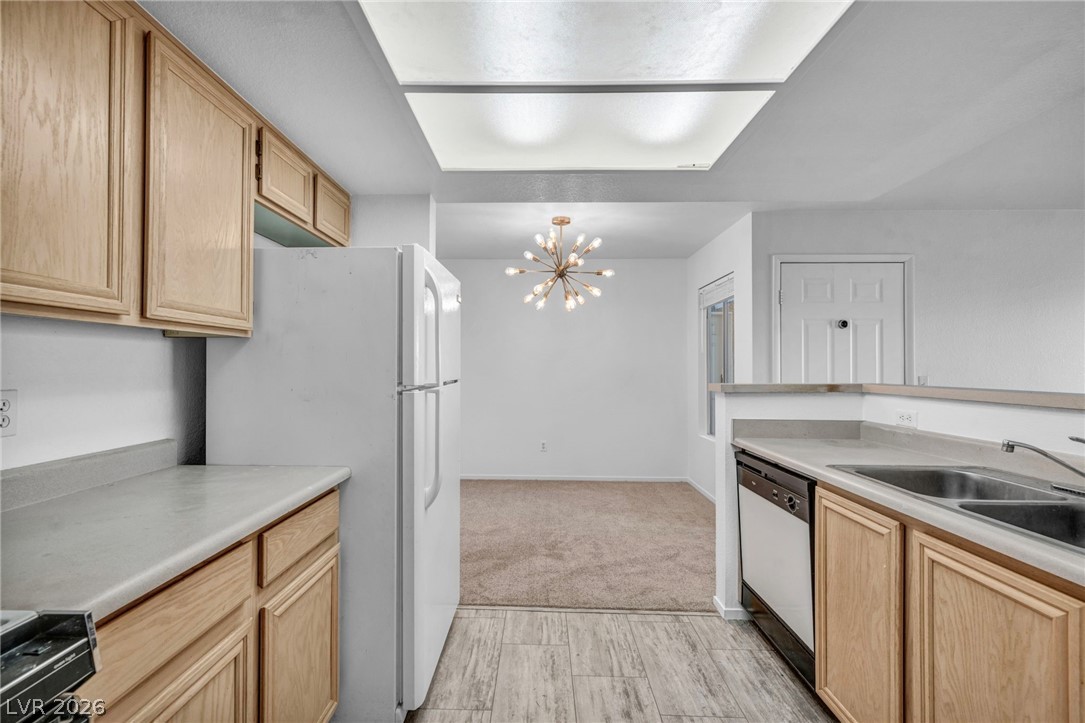 8070 W Russell Road 2060