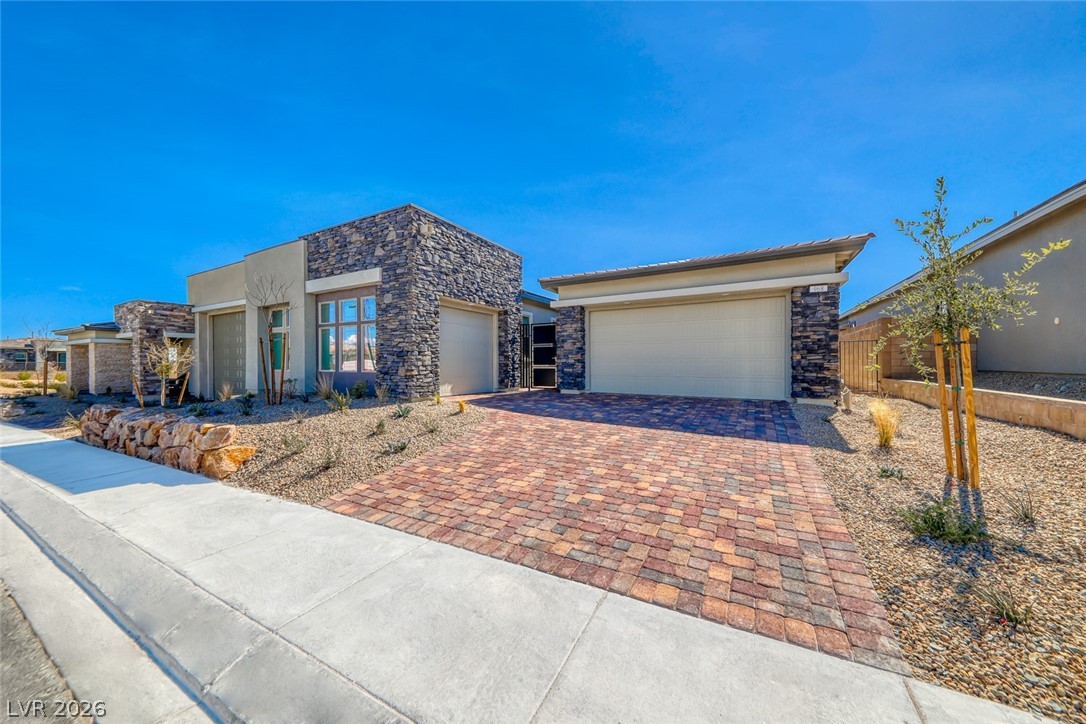 968 Woodburn Lane