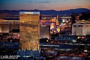 2000 N Fashion Show Drive 4010