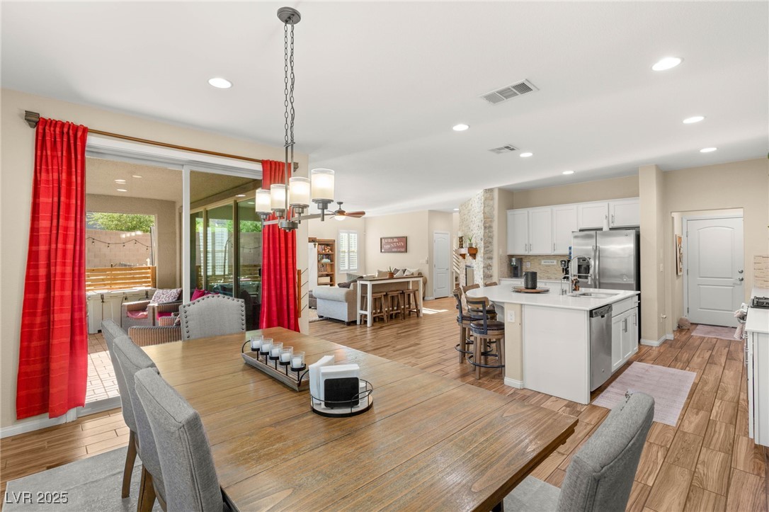 Las Vegas, Nevada 89141, United States, 3 Bedrooms Bedrooms, ,2 BathroomsBathrooms,Residential,Active,182352