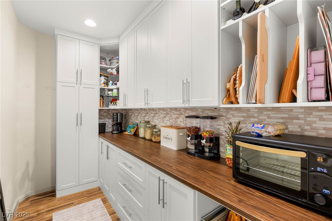 Las Vegas, Nevada 89141, United States, 3 Bedrooms Bedrooms, ,2 BathroomsBathrooms,Residential,Active,182352