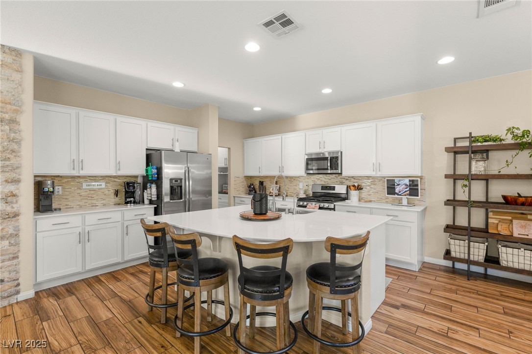 Las Vegas, Nevada 89141, United States, 3 Bedrooms Bedrooms, ,2 BathroomsBathrooms,Residential,Active,182352