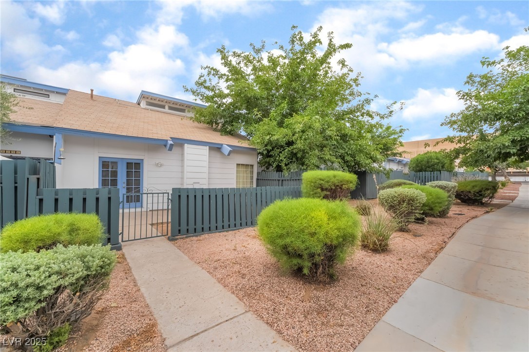 4252 White Sands Avenue