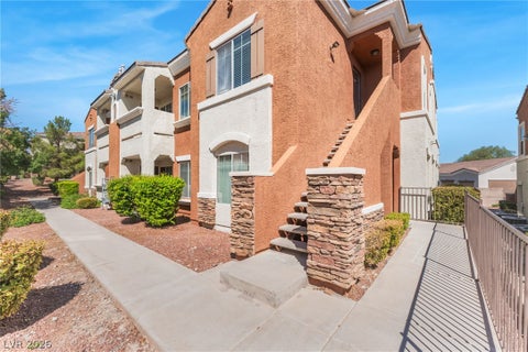 Condo For Sale - 9303 W Gilcrease Avenue #2189<br/> Clark County, Las Vegas, NV 89149