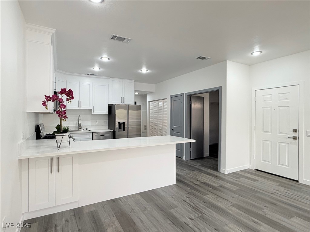 5415 W Harmon Avenue 1006