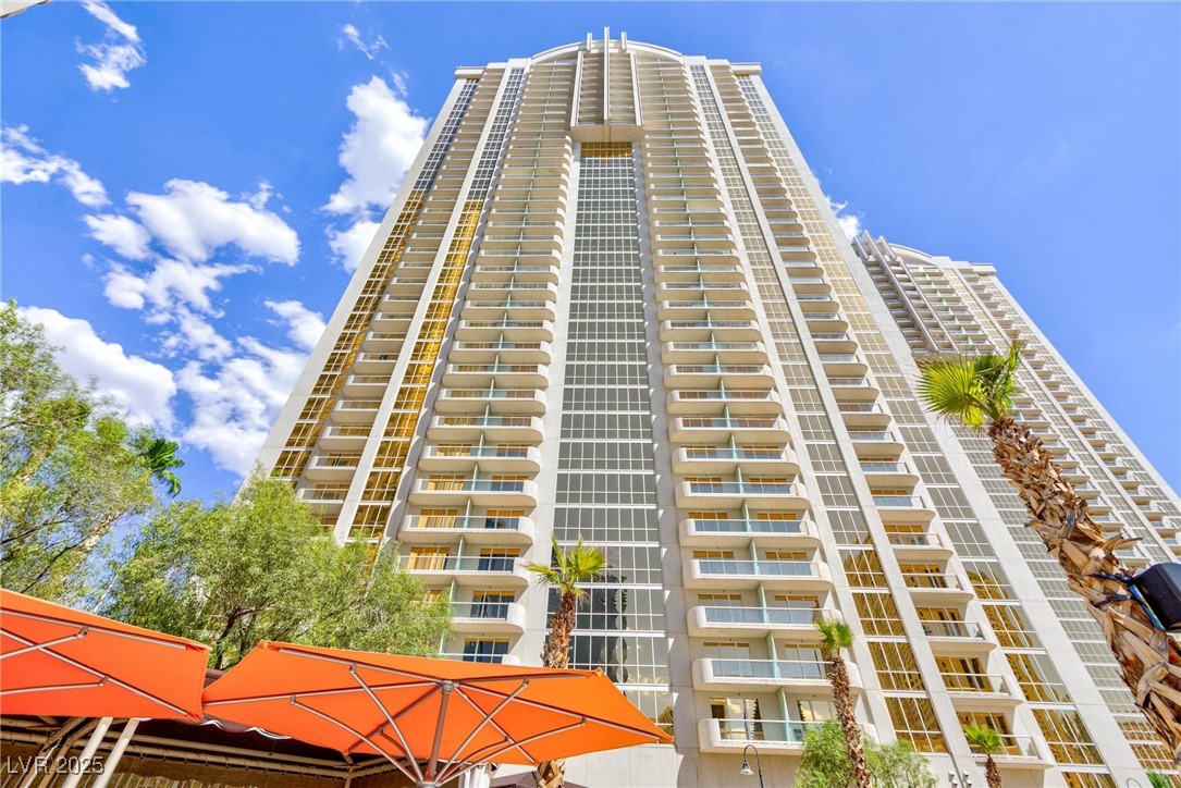 135 E Harmon Avenue 2002 & 2004