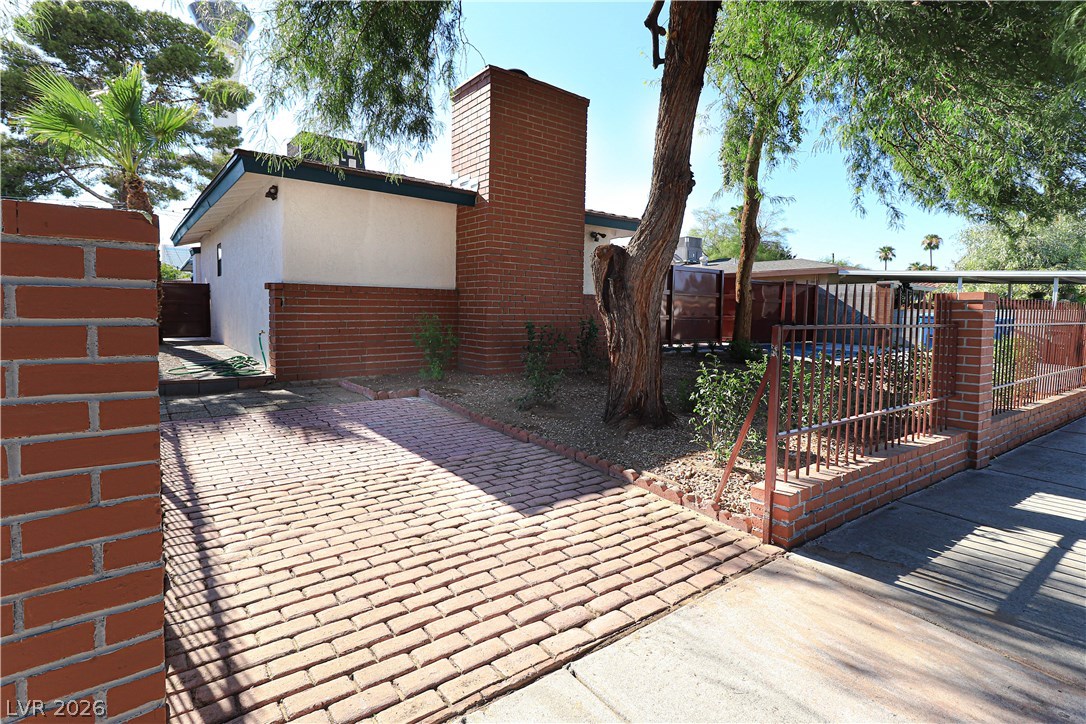 2100 SANTA YNEZ Drive