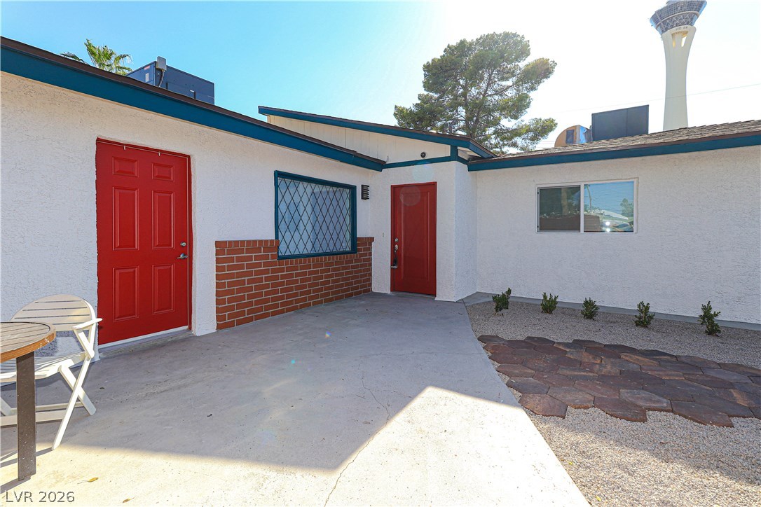 2100 SANTA YNEZ Drive