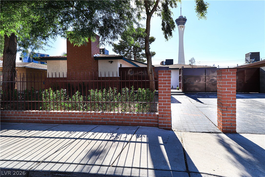 2100 SANTA YNEZ Drive