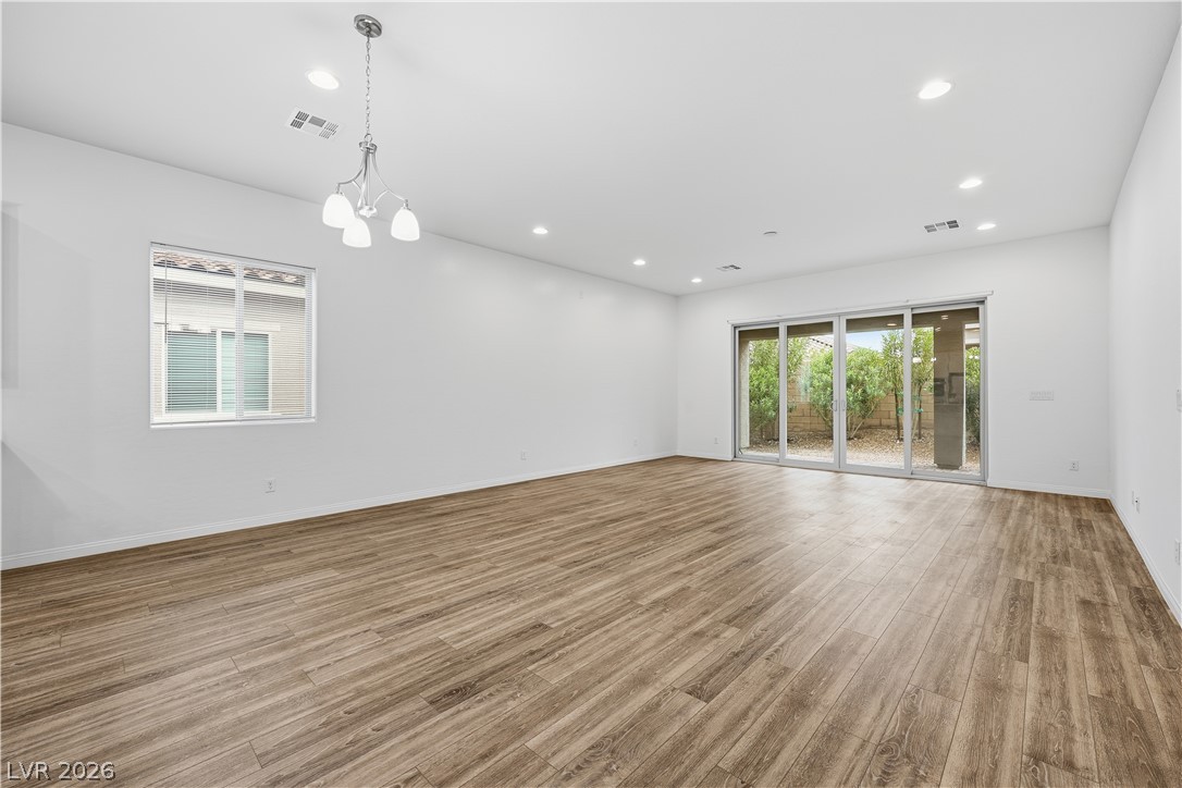 10121 Ocher Valley Avenue