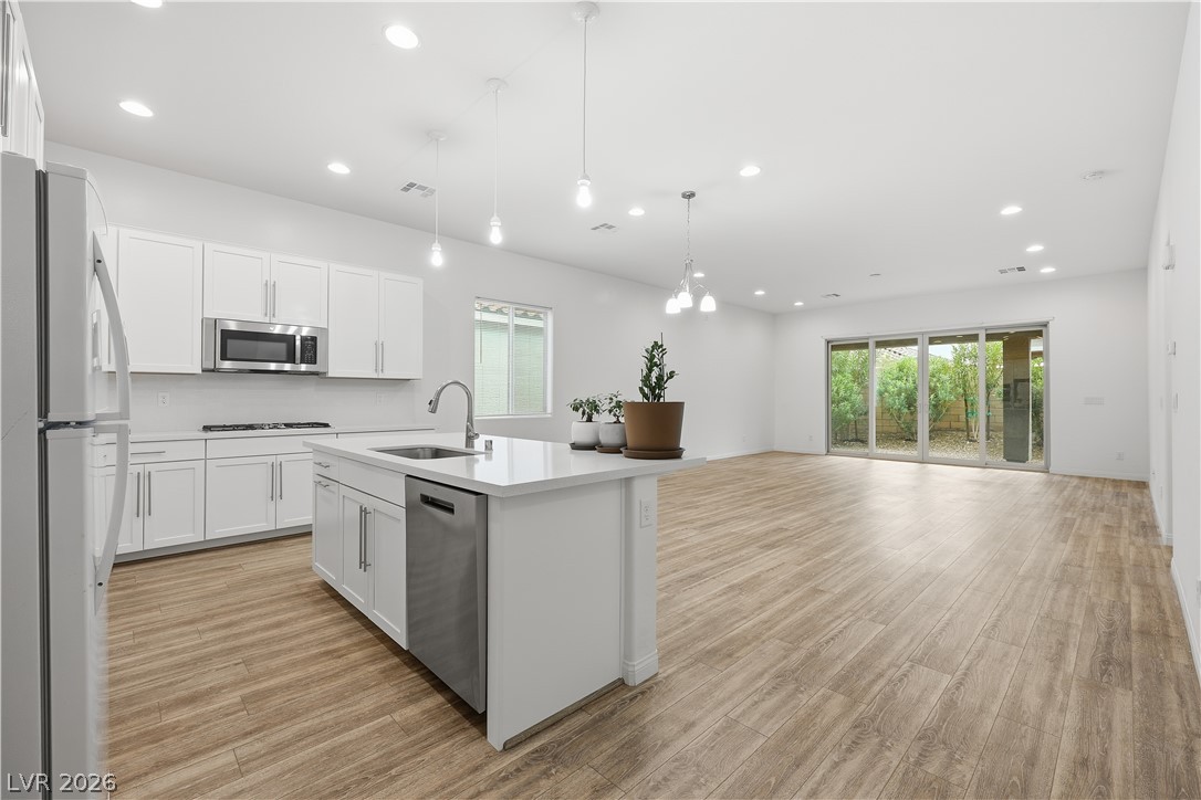 10121 Ocher Valley Avenue