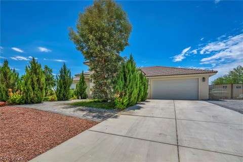Homes For Sale - 6680 Greenbriar Court<br/> Pahrump, NV 89061