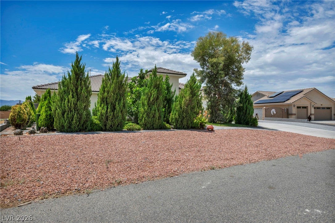 6680 Greenbriar Court