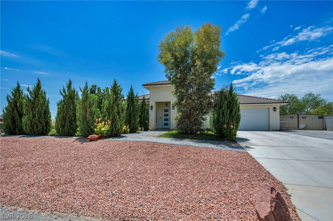 6680 Greenbriar Court