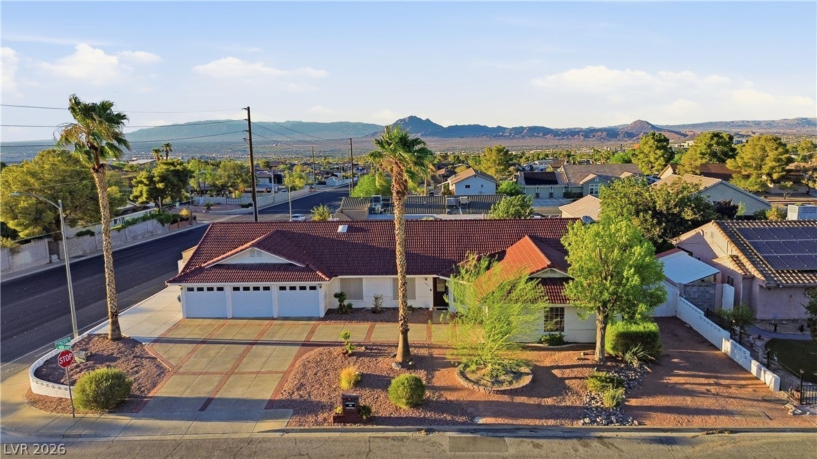 100 E Highland Drive