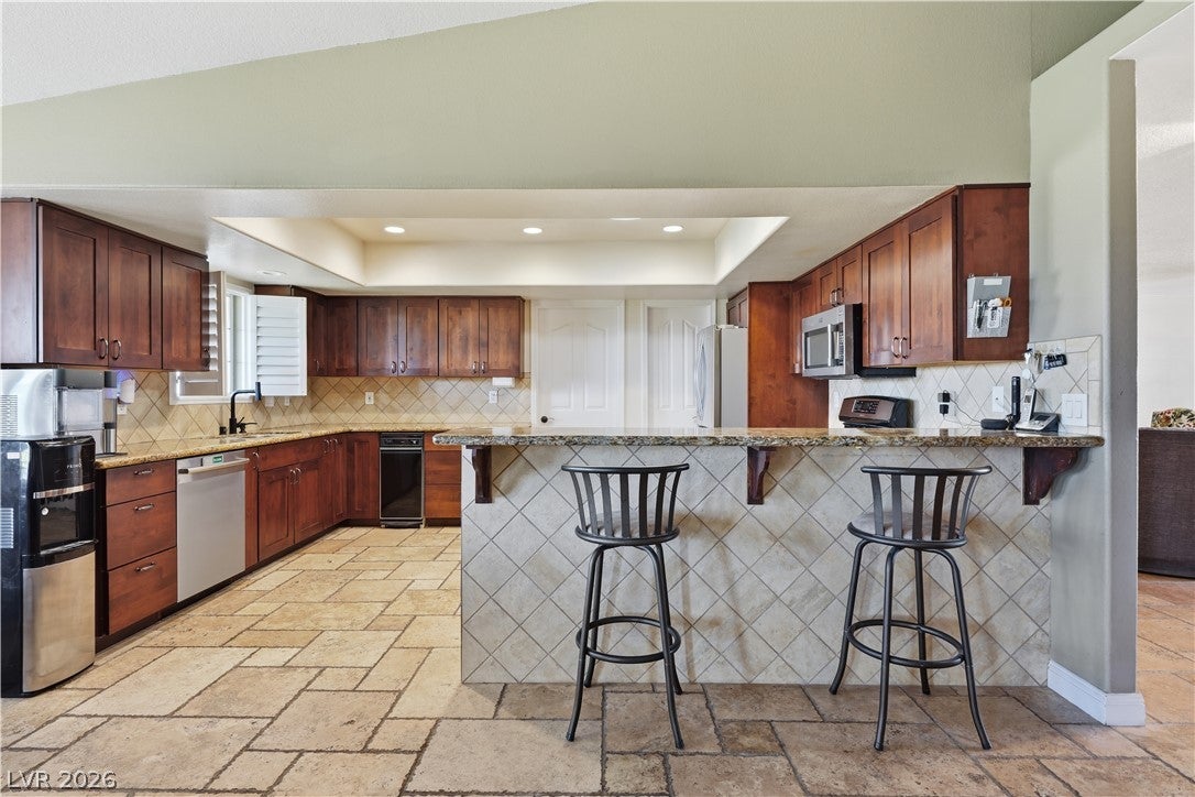 100 E Highland Drive