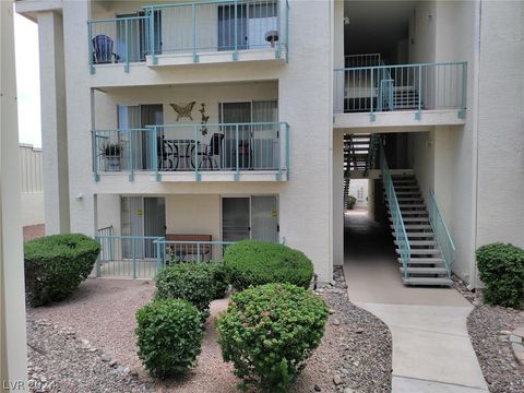 Condominium in Laughlin NV 3550 Bay Sands Drive 3.jpg