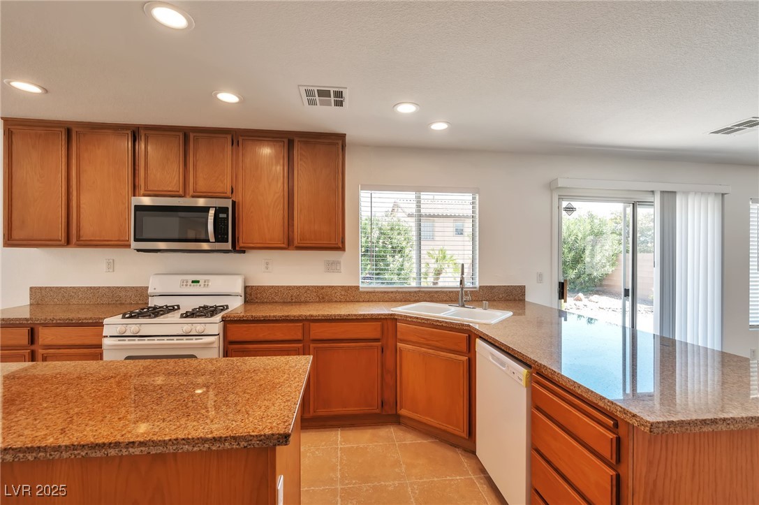 Properties 2 6440 Giant Oak Street