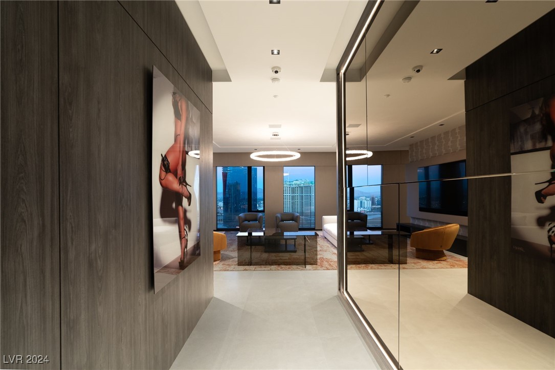 Las Vegas, Nevada 89158, United States, 2 Bedrooms Bedrooms, ,3 BathroomsBathrooms,Residential,Active,27077