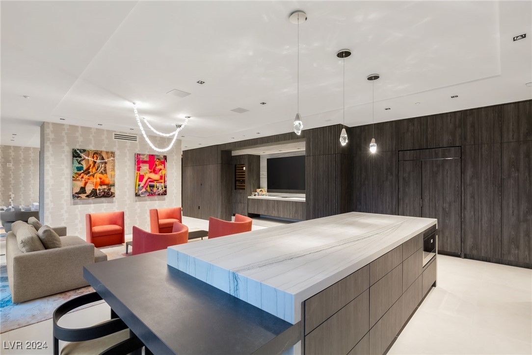 Las Vegas, Nevada 89158, United States, 2 Bedrooms Bedrooms, ,3 BathroomsBathrooms,Residential,Active,27077